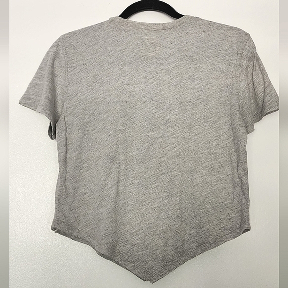 NWT Women's Buckle Distressed Crop Top Shirt - Picture 3 of 4